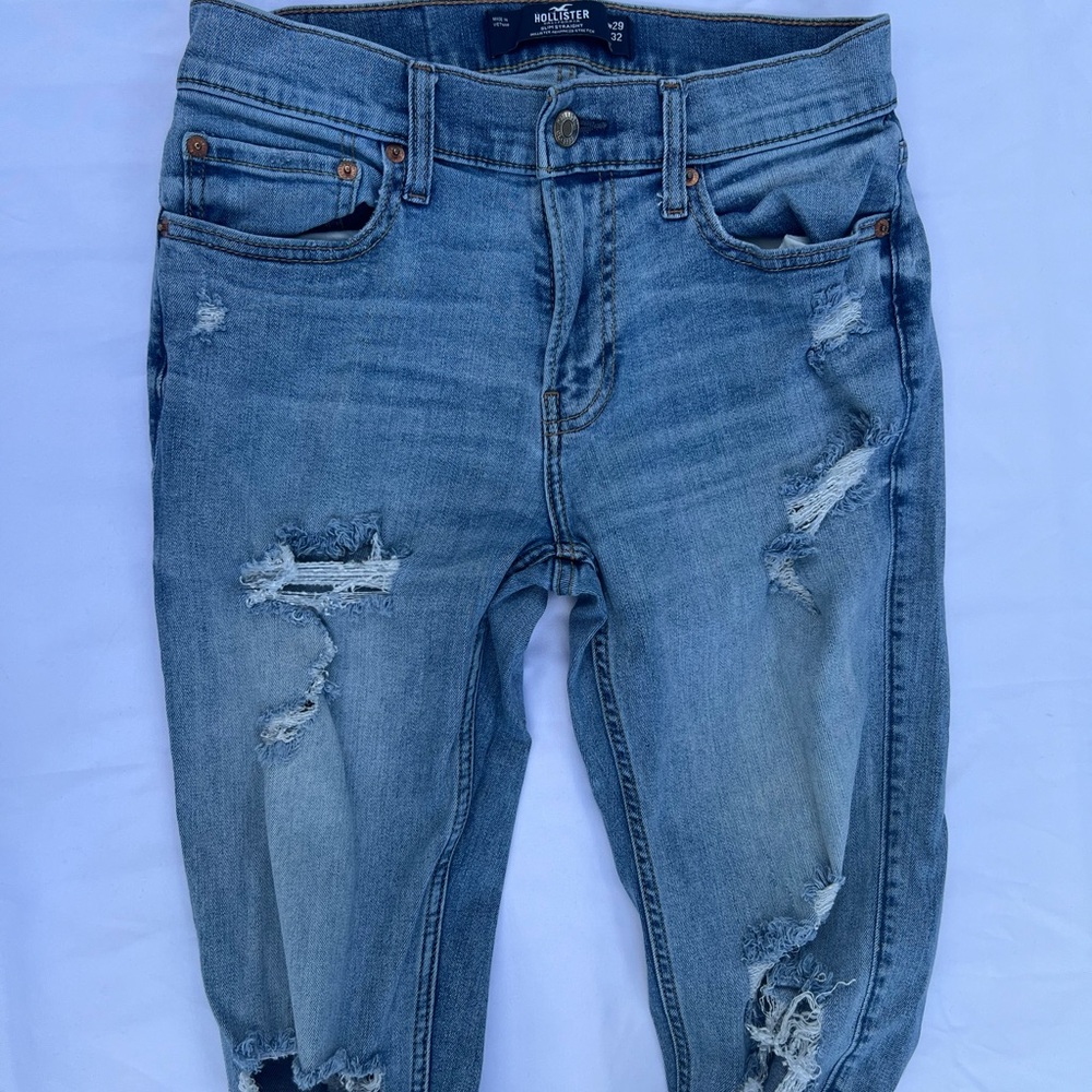 Hollister Women's Light Blue Distressed Cropped Jeans 29 x 32